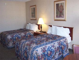 Knights Inn Overland Park Mission Номер фото
